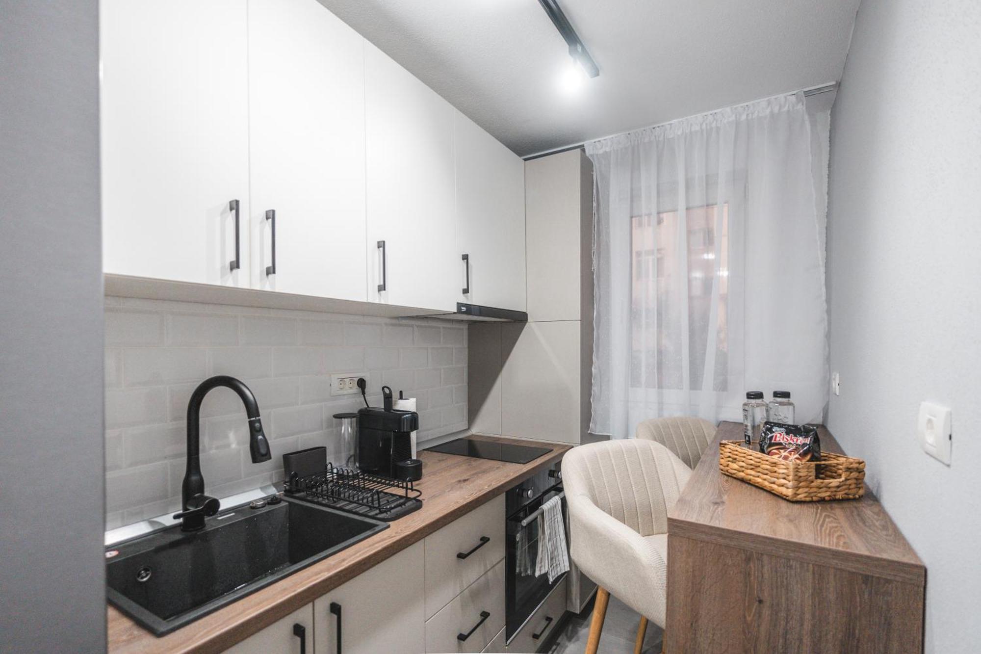 Apartament Iulia Si Alex 쿠티에데아게스 외부 사진